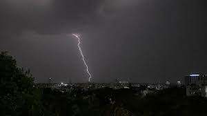 Chennai Weather Update: City To Experience Light To Moderate Rainfall With Thunderstorms & Lightning