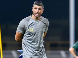 Vasco acerta com o técnico português Pedro Emanuel