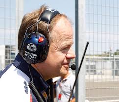 It was confirmed that Chief Operations Engineer Mark Gillan would be leaving the Williams F1 team. Gillan joined the Williams team in 2011 and would help ... - 107_0_1355836165