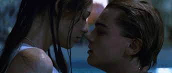 Romeo and Juliet kiss. A bit more kissing and maybe Romeo and Juliet wouldn&#39;t have ended in suicide - GZbER1U