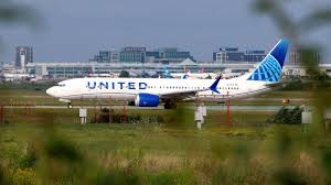 United Pilot Slams on Brakes in Scary Takeoff Emergency