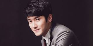 Hasil gambar untuk choi siwon