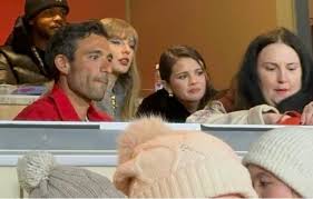 Taylor Swift Drags Leo, Selena, Lena to Midwest for Another KC Chiefs Loss, Team Is Now Literally 6-7, Couple Not Marrying At Famed Rhode Island Inn