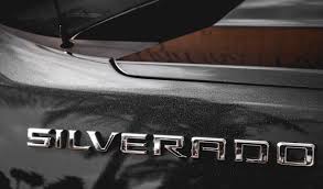 GM Pulls the Plug on Chevy’s Biggest Silverado Trucks as Sales Collapse and Factory Fallout Begins