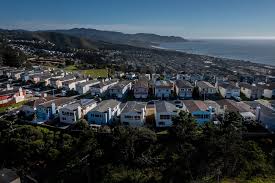 US Mortgage Rates Rise to Two-Week High of 6.52%, Freddie Mac Says