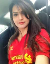 Resultado de imagem para girls fans liverpool fc