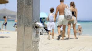 Tragischer Badeunfall auf Mallorca: Deutscher stirbt an der Playa de Muro — OZ online