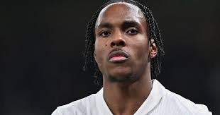 Le Paris FC espère attirer Mathys Tel, Maignan va rester à Milan et Enrique dément pour Dembélé : les infos mercato du 11 janvier