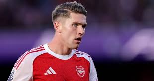 'Gyokeres is the worst striker I’ve ever seen at my club': Arsenal striker hammered by fans for Wolves showing