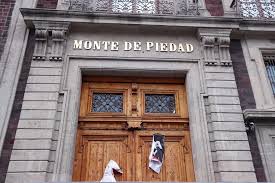 Nacional Monte de Piedad reanuda operaciones en sus 300 sucursales tras un año de huelga