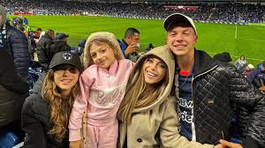 Evangelina Anderson: Emotivo mensaje a sus hijos tras separarse de Demichelis - Imagen principal del artículo