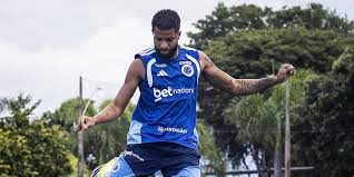 Da zaga ao ataque: Cruzeiro pode ter cinco estreantes em jogos contra o Mirassol