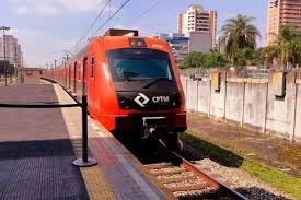 Falha na via gera lentidão na Linha 11-Coral -