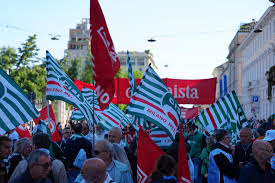 Milano, la manifestazione del Primo Maggio in diretta: percorso, orari, traffico deviato in centro