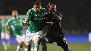 Dos goles en 2 minutos y llave lista: Newcastle vs Qarabag 2-0 EN VIVO