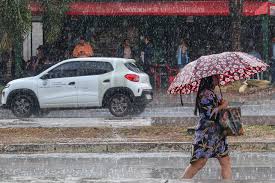 Bahia em alerta: dupla de ciclones atinge o Brasil e causa chuva intensa