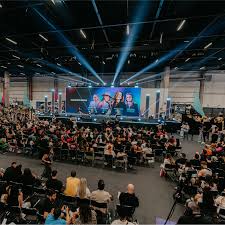 Economia criativa ganha novo palco em São Paulo com debates sobre influência, informação e negócios