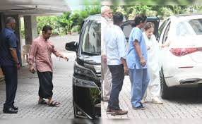 Aamir Khan Visits Ex-Wife Reena Dutta After Her Father's Death