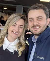 TRE-SC nega pedido para tirar publicações de Júlia Zanatta e mantém slogan