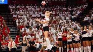 Nebraska Huskers Sweep Northwestern, Extend Winning Streak to 10