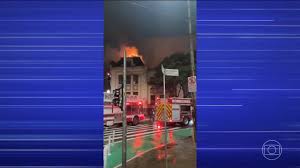 Incêndio atinge prédio da Faculdade de Direito da USP
