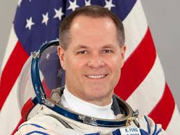NASA astronaut Kevin Ford - 687867main_jsc2012e215392_1600_946-710
