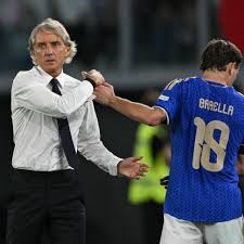 Mancini finds positives in Italy loss, accepts fans' jeers
