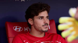 Decisión oficial de Simeone que zanja la situación de Álvarez ante el Sevilla