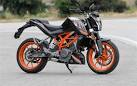 KTM Duke 390 Price, Review, Pics, Specs