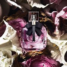 Yves Saint Laurent Mon Paris Eau de Parfum Gift Set