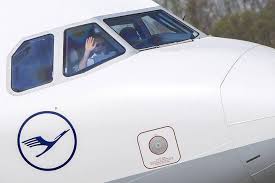 Pilotenmangel und geheime Flugzeugtransporte: Turbulenzen in der Luftfahrt