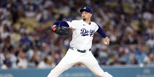 High-altitude rehab start may have been key to Snell's 10-K return from elbow surgery