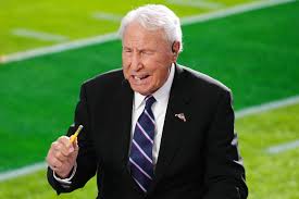 Fans Missing Lee Corso During Historic Episode Of 'College GameDay'