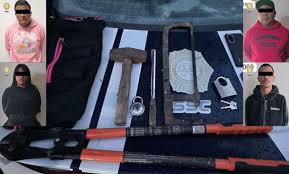 Detienen a 4 por posible despojo en Tláhuac; rompieron candados a casa