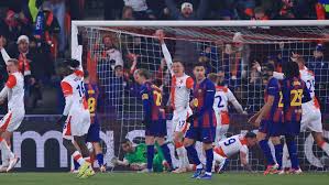 Malas noticias para el Barça en la Champions: Hansi Flick pierde a uno de sus jugadores más importantes (baja indefinida)