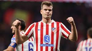Barcelona faces off against Atlético Madrid with Sørloth in the spotlight