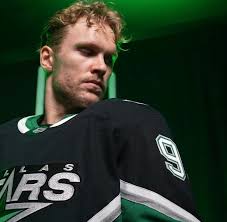 Tällainen on Mikko Rantasen kumppani Susanna – käänsi päät katsomossa Milanossa