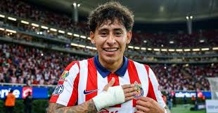 Santi Sandoval estrena nuevo festejo tras su golazo con Chivas ante Pumas