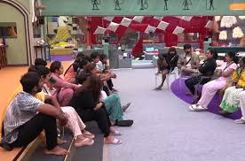 https://vijaykarnataka.com/video/entertainment/bbk-12-gilli-nata-recites-raja-huli-movie-dialogue-in-bigg-boss-house/videoshow/124275410.cms