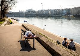 Basel celebra o primeiro momento do verão: como a cidade transforma o frio em calor e a vida em momentos