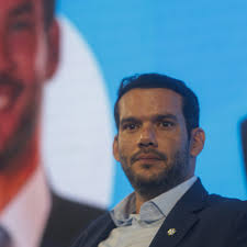 Denúncia contra Xaud expõe briga entre federações e grupo de Brasília pelo poder na CBF