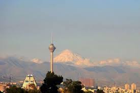 بارش اندک باران، هوای تهران را تمیز نکرد / شاخص آلودگی هوای پایتخت؛ ۱۶۵