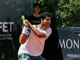 Dani Vallejo se instala en semifinales en el ATP 175 de Valencia