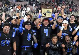 Santa Margarita Football Dominates Centennial to Win Division 1 Title