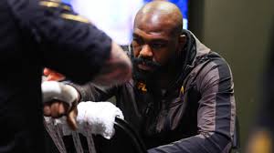 Jon Jones exalta Alex Poatan durante momento de dúvida sobre aposentadoria no UFC: 'Pessoa de classe'