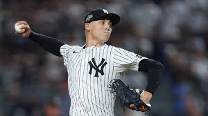 Luke Weaver signs with the Mets