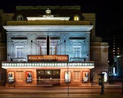 Gambar toronto Royal Alexandra Theatre at night