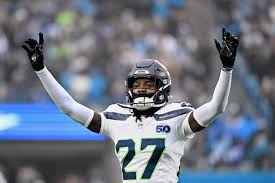 Riq Woolen joins the Eagles