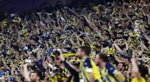 Fenerbahçe fans say about the star player, 'If it weren't for him, the match would have been a blowout.'