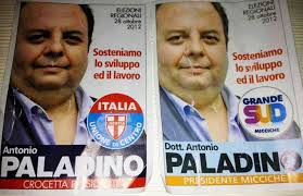 La storia di Antonio Paladino: non ha fatto in tempo a stampare i manifesti e già aveva cambiato partito. I manifesti di Antonio Paladino - candidato_pop